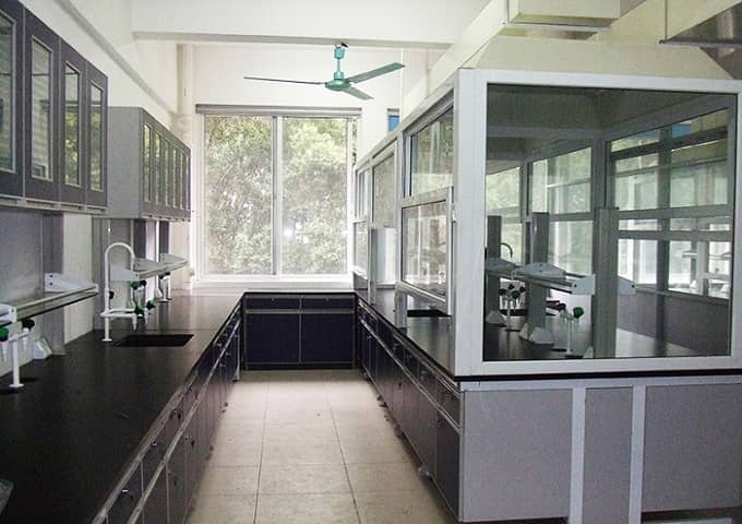 暨南大學石牌校區理化實驗室裝修設計案例 (2).jpg